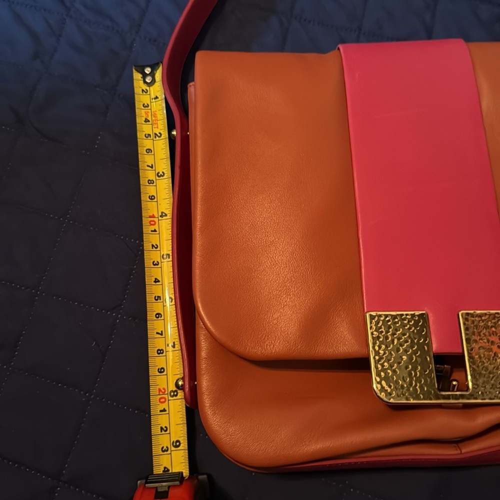 Marc Jacobs Leather Messenger Bag, Gold Tone Hardware, Clasp Closure - Picture 11 of 13